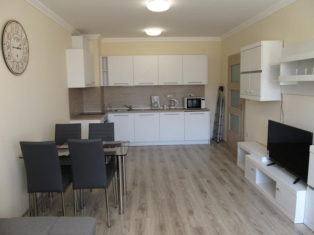 Varna South Bay Apartment Екстер'єр фото