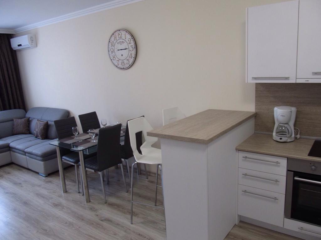 Varna South Bay Apartment Екстер'єр фото